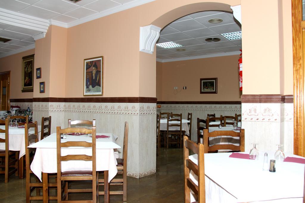Hostal Restaurante La Masia Vila-real Dış mekan fotoğraf