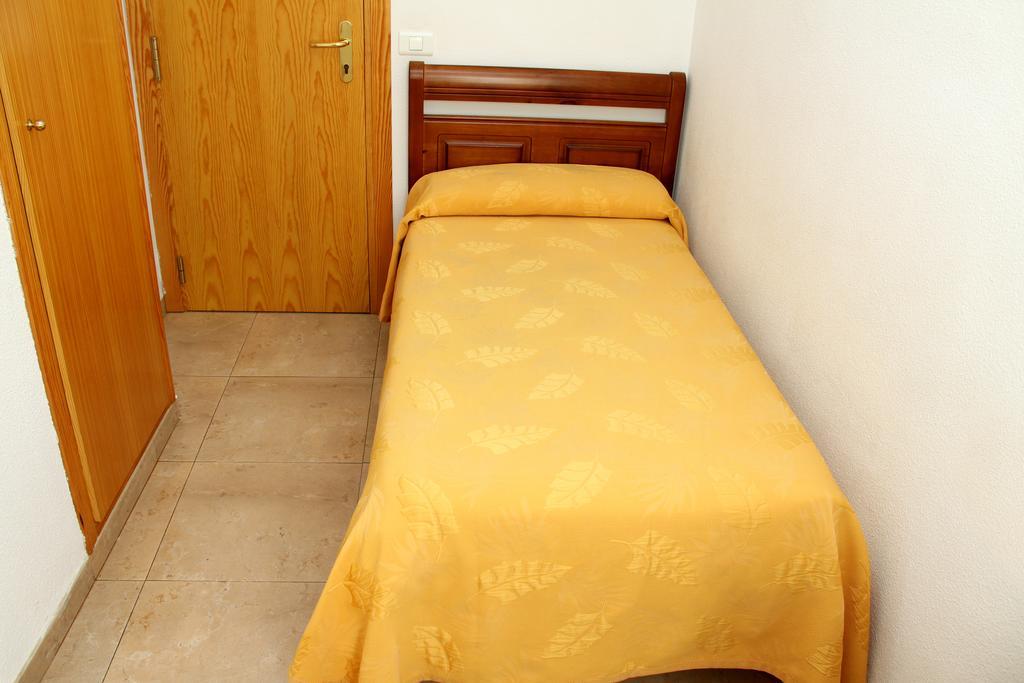 Hostal Restaurante La Masia Vila-real Dış mekan fotoğraf