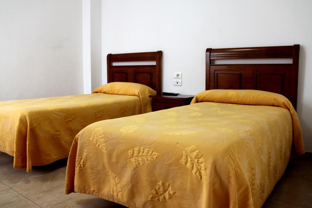 Hostal Restaurante La Masia Vila-real Oda fotoğraf