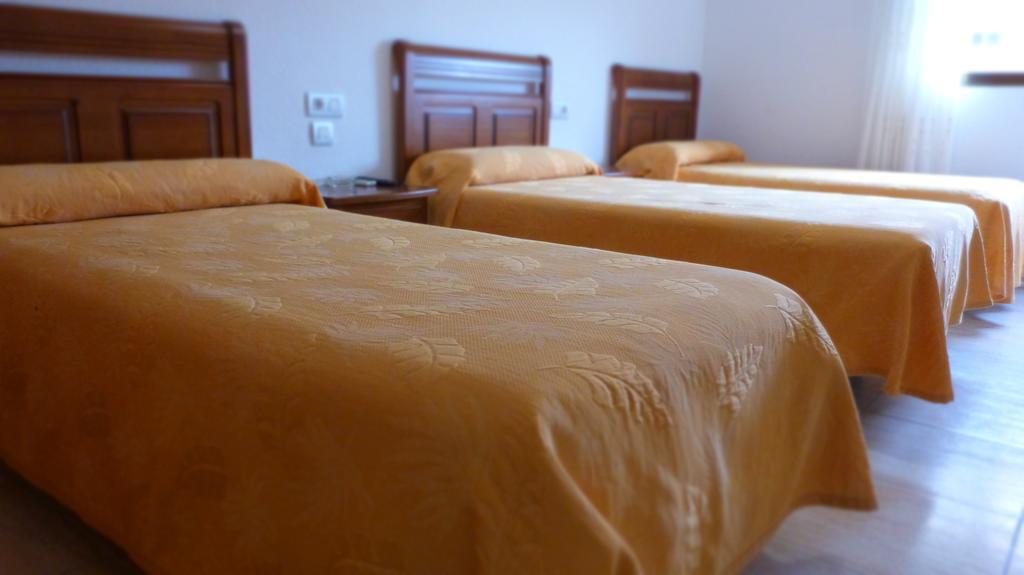 Hostal Restaurante La Masia Vila-real Dış mekan fotoğraf