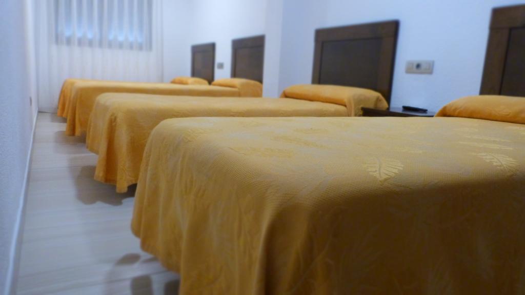 Hostal Restaurante La Masia Vila-real Dış mekan fotoğraf