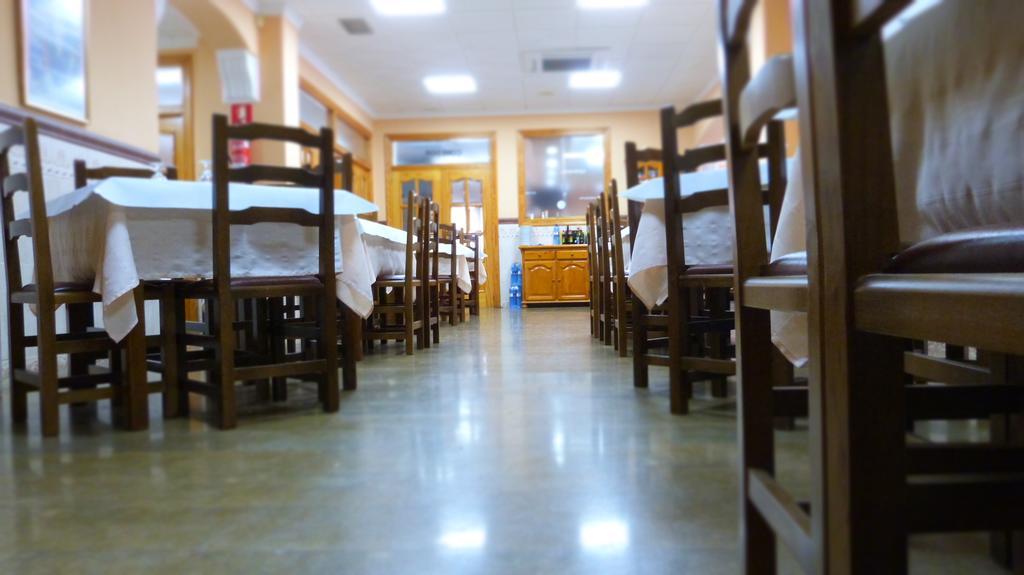 Hostal Restaurante La Masia Vila-real Dış mekan fotoğraf