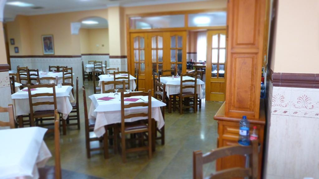 Hostal Restaurante La Masia Vila-real Dış mekan fotoğraf