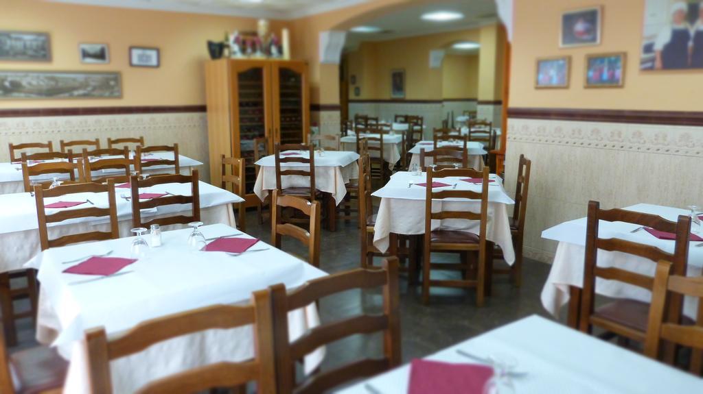 Hostal Restaurante La Masia Vila-real Dış mekan fotoğraf