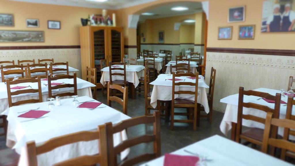 Hostal Restaurante La Masia Vila-real Dış mekan fotoğraf