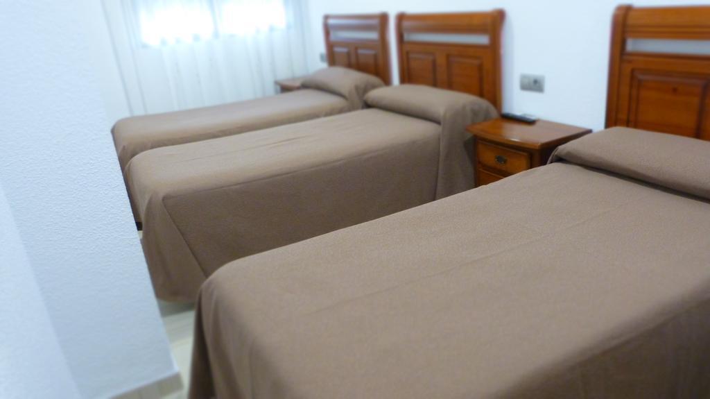 Hostal Restaurante La Masia Vila-real Dış mekan fotoğraf